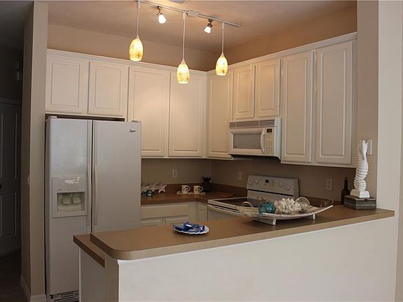 4th image of 2093 Winterset Dr