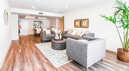 4th image of 5026 Rosewood Ave #501