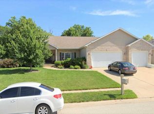 4833 Longfellow Dr, Springfield, IL 62711