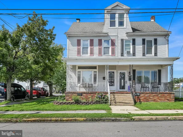 104 N 2nd St, Frackville, PA 17931