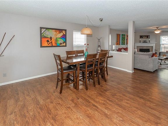 5th image of 15220 Beam St