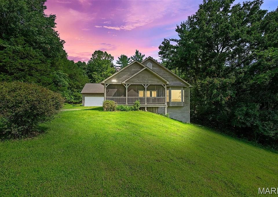 1st image of 19037 Foxrun Hollow Ln