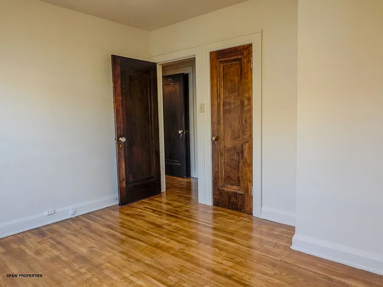 1544 E Broad St — Photo 46