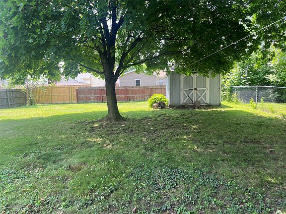 3rd image of 1443 E 32nd St
