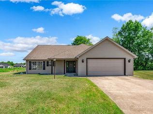 319 Nicklaus Ct #143, Grove City, PA 16127