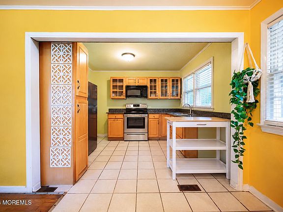 5th image of 9 McCarter Avenue