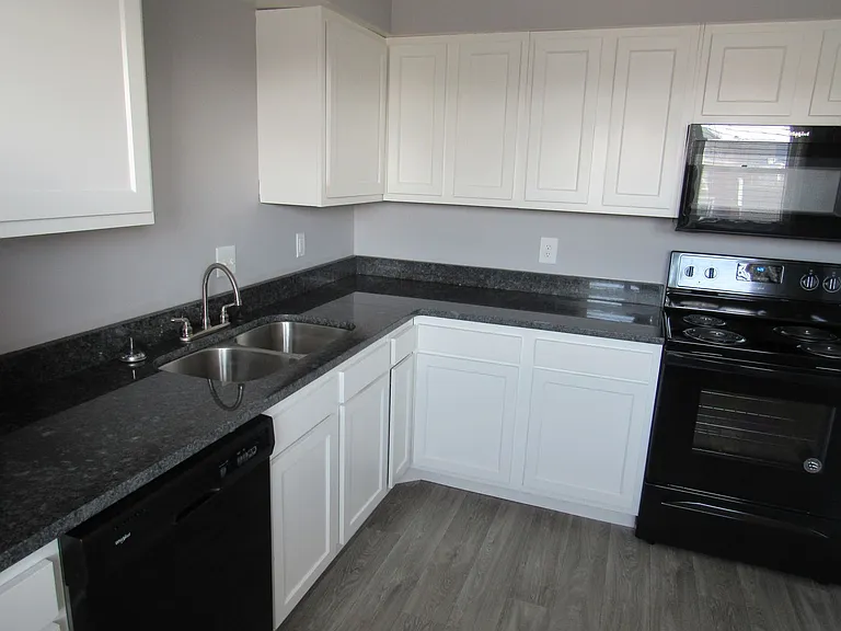 The Heights Apartments — Photo 214