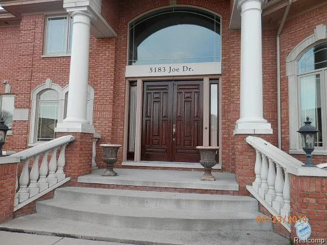 5183 Joe Dr photo 1