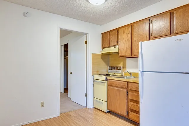 Alpine Village Apartments — Photo 6