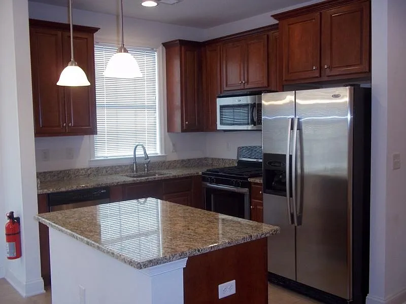 Building Photo - 6117 Brookhaven Ct