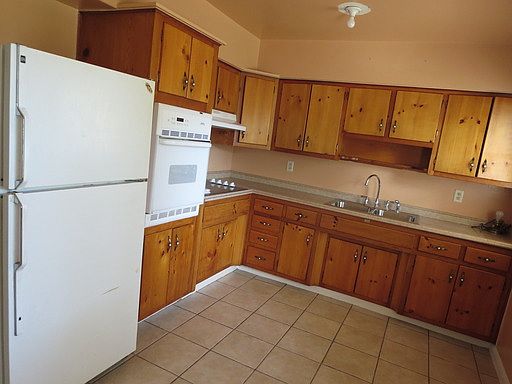 3rd image of 2528 N Habana Pl
