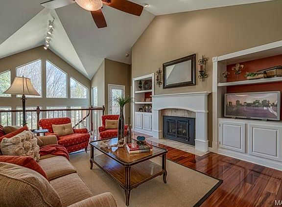 5th image of 11945 Moorland Manor Ct