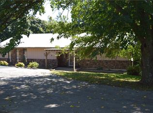 5195 N 2nd St, Rogers, AR 72756
