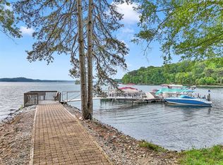 3 Harbour View Dr, Salem, SC 29676