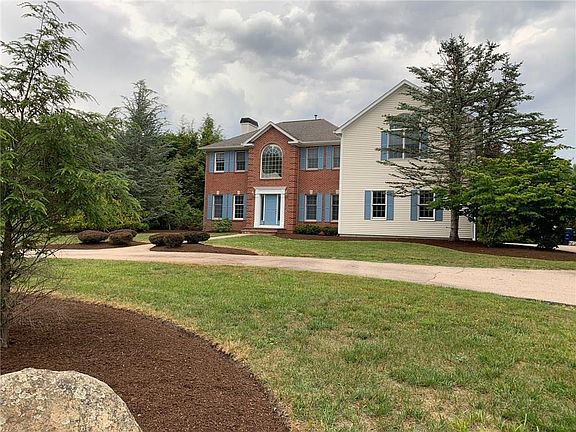 2nd image of 20 Juniper Dr