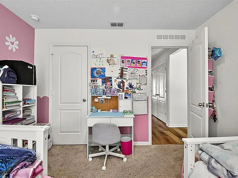 70 Pebble Beach Dr — Photo 31
