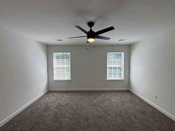 2nd image of 8 Southern Oaks Dr