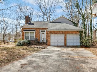 201 N Knightsbridge Rd, Cary, NC 27513