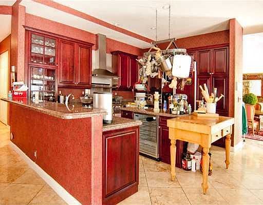 4th image of 3723 NE 199th St