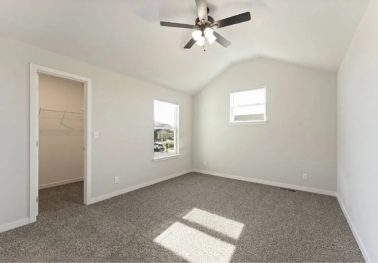Oak Woods Townhomes — Photo 102