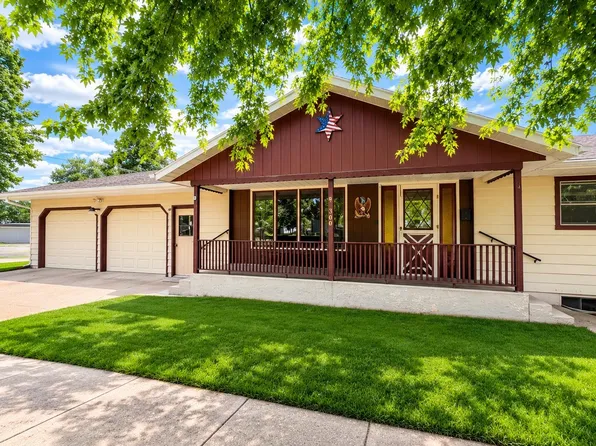 300 S Park St, Albany, WI 53502