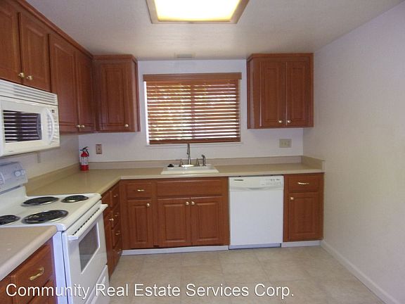 3rd image of 1941 Grande Cir APT 69