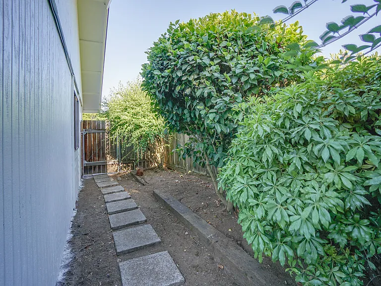 6206 NW Cherry St — Photo 45