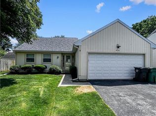 674 Centerfield Dr, Maumee, OH 43537