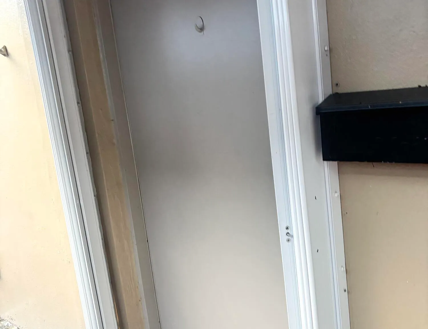 1 bed, 1.0 bath, 1244 sqft, $1,100 — Photo 3