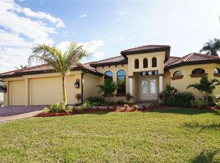 1110 Lincoln Ct, Cape Coral, FL 33904