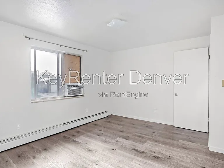 7956 Patricia Dr — Photo 6