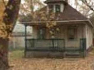 609 Isbell St, Lansing, MI 48910