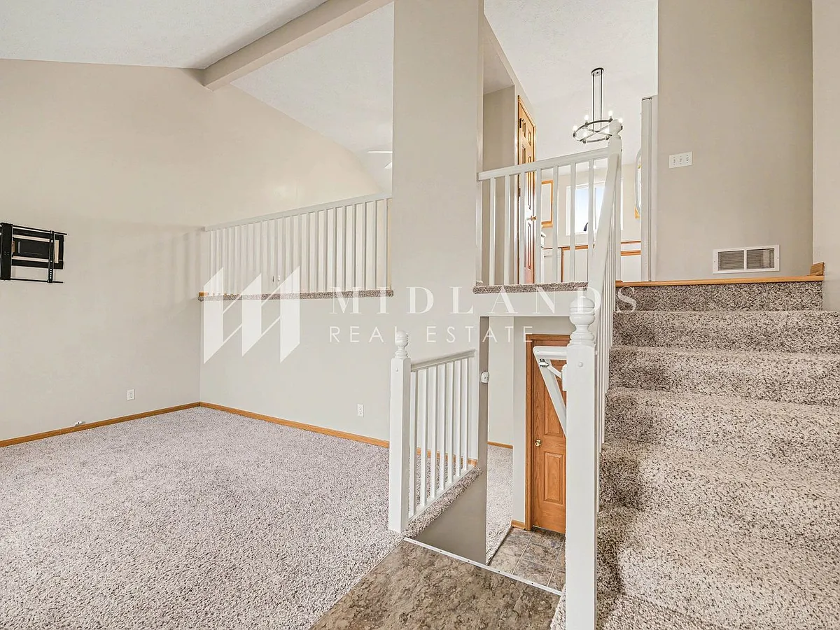 Building Photo - 2707 Canyon Cir
