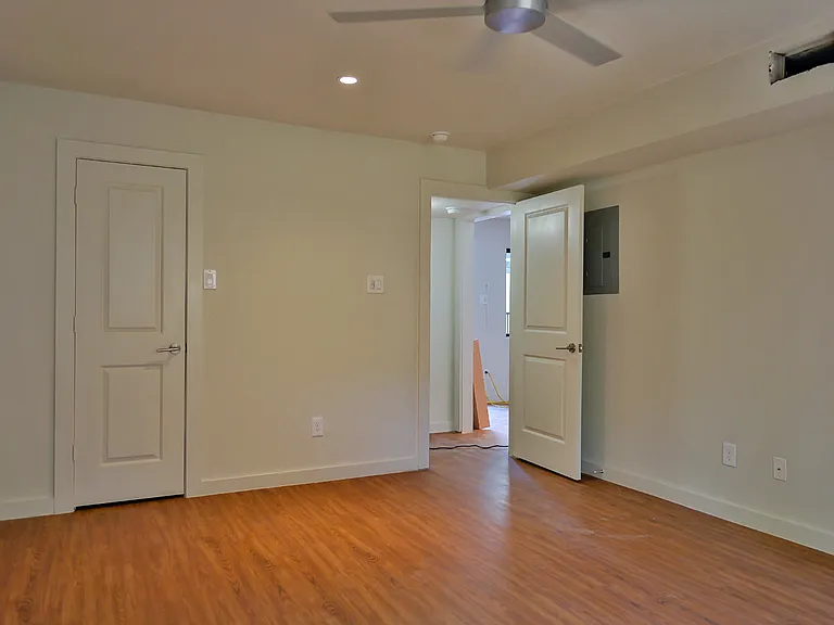 2043 Sul Ross St #4 — Photo 11