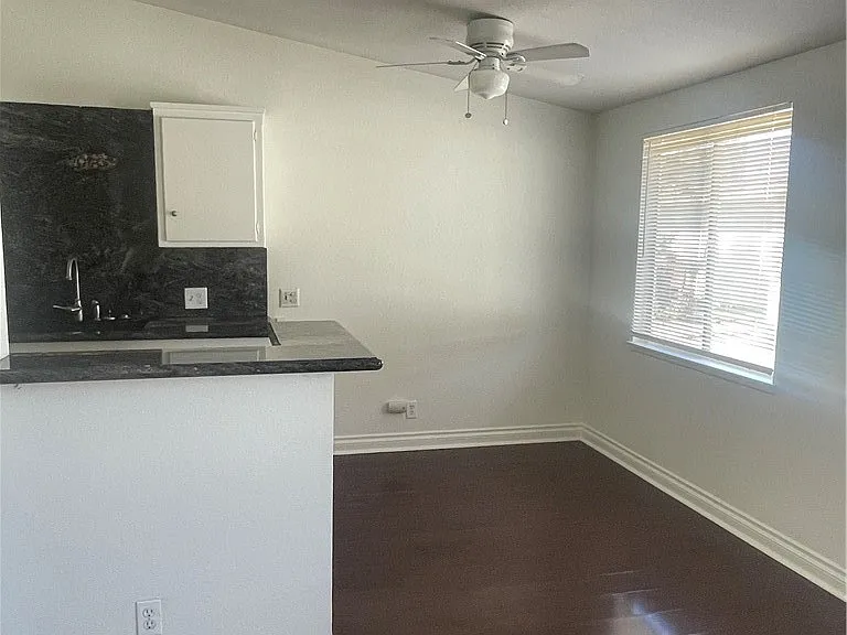 528 Cherry Ave #B — Photo 6