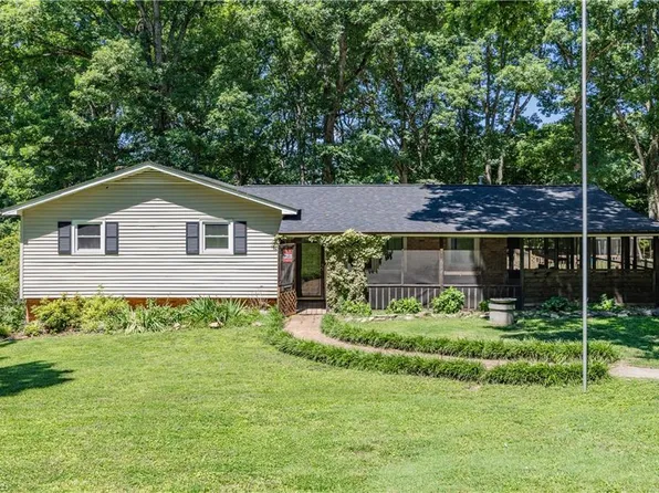 267 Henry Rd, Asheboro, NC 27205