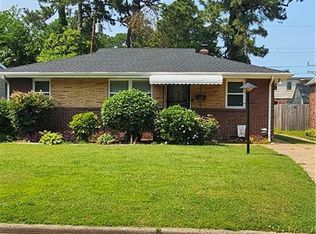 202 Maycox Ave, Norfolk, VA 23505