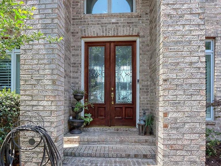 Highborne Dr NE — Photo 71