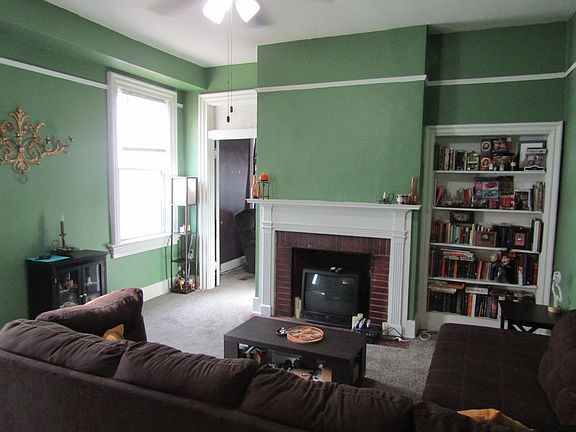 5th image of 341 Berry Ave