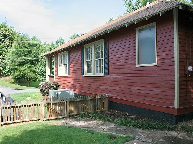 6 Hemlock Dr — Photo 1