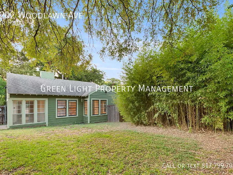 1202 Woodlawn Ave — Photo 28