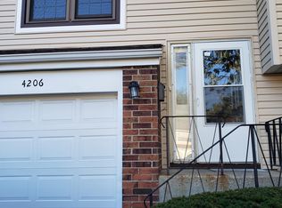 4206 Brentwood Ln, Waukegan, IL 60087