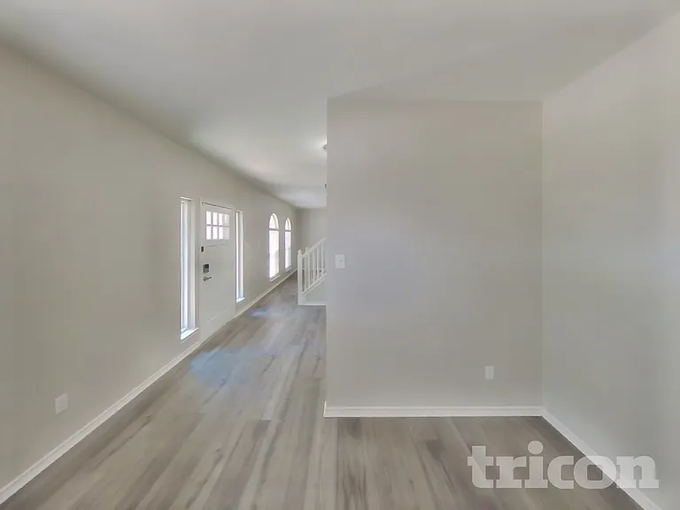 8401 Manchester Dr — Photo 18