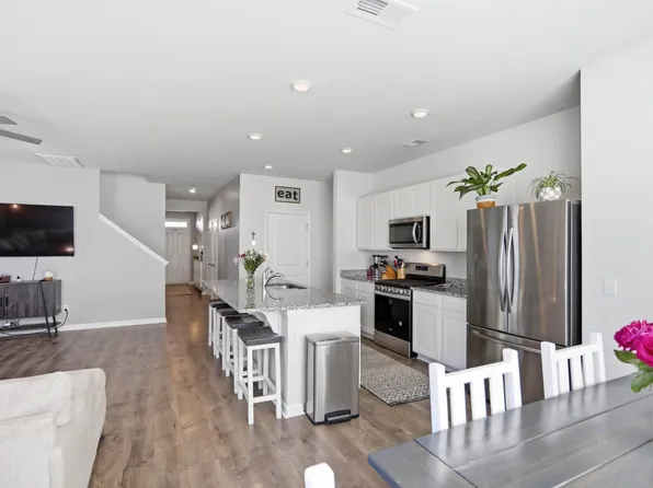 7283 Sunny Parks Dr, White House, TN 37188