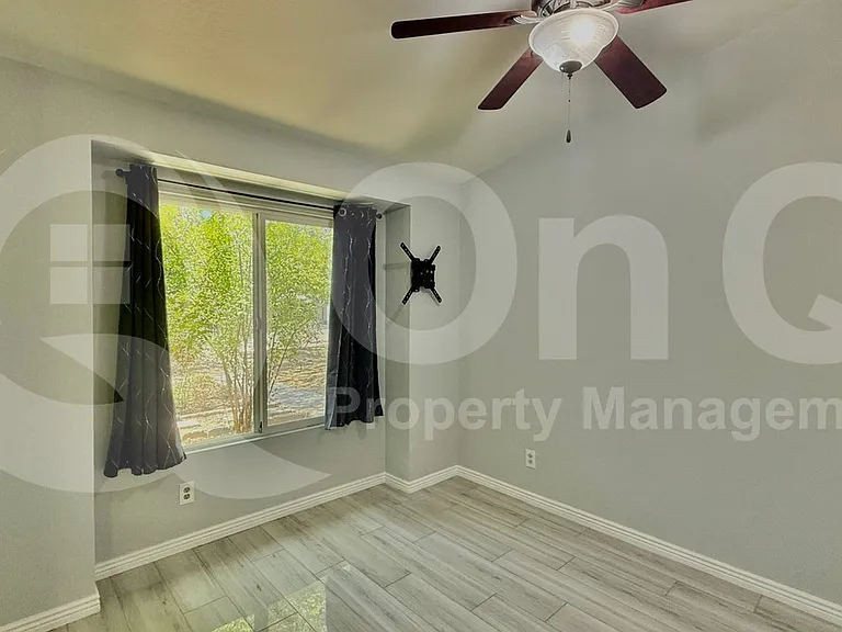 18439 N 56th Dr — Photo 12