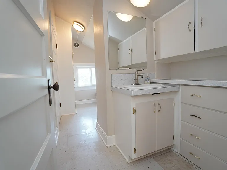 2506 W Woodlawn Ave #3 — Photo 8