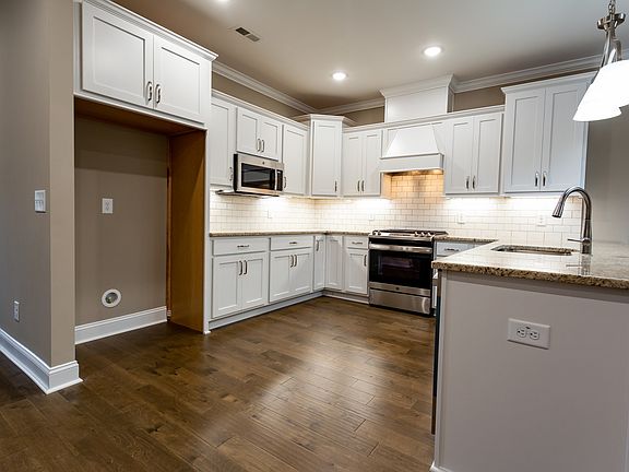 5th image of 456 Pond Apple Road 36