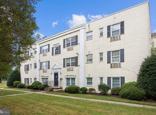 2237 Farrington Ave APT 303, Alexandria, VA 22303