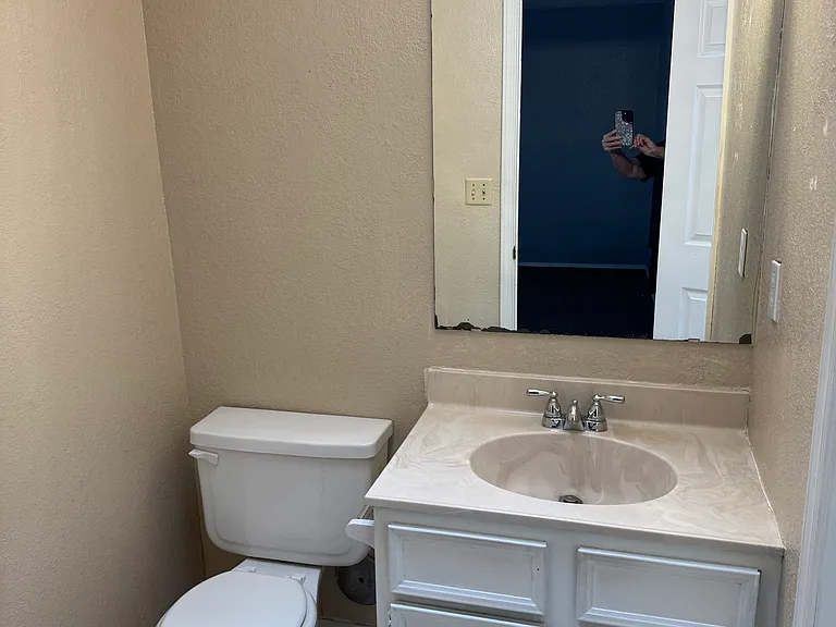 10609 Cuatro Vistas Dr #D — Photo 7
