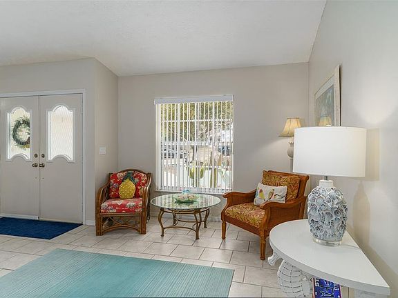4th image of 2394 Arlee Ln